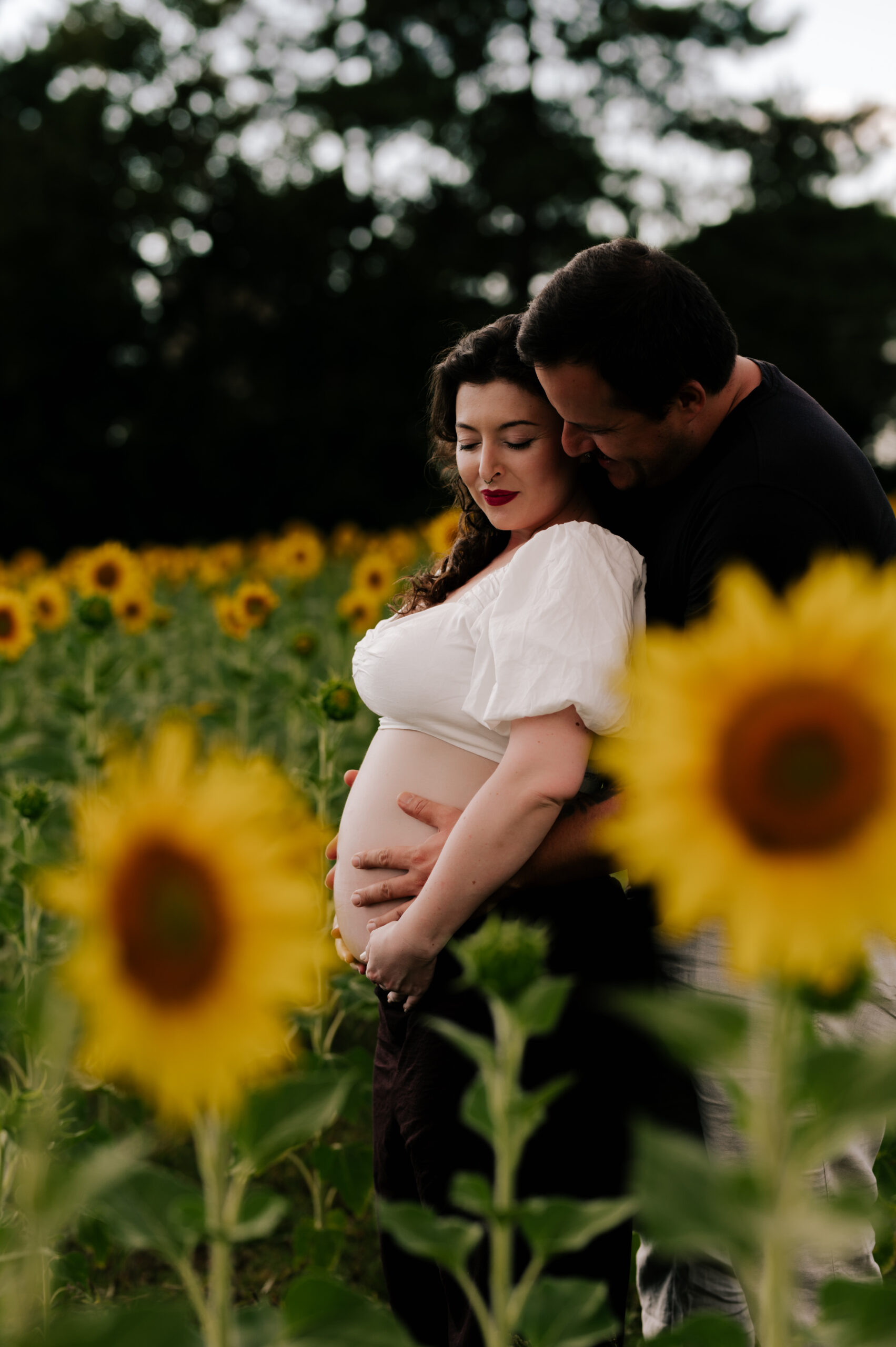 Sunflower maternity photoshoot in Florence